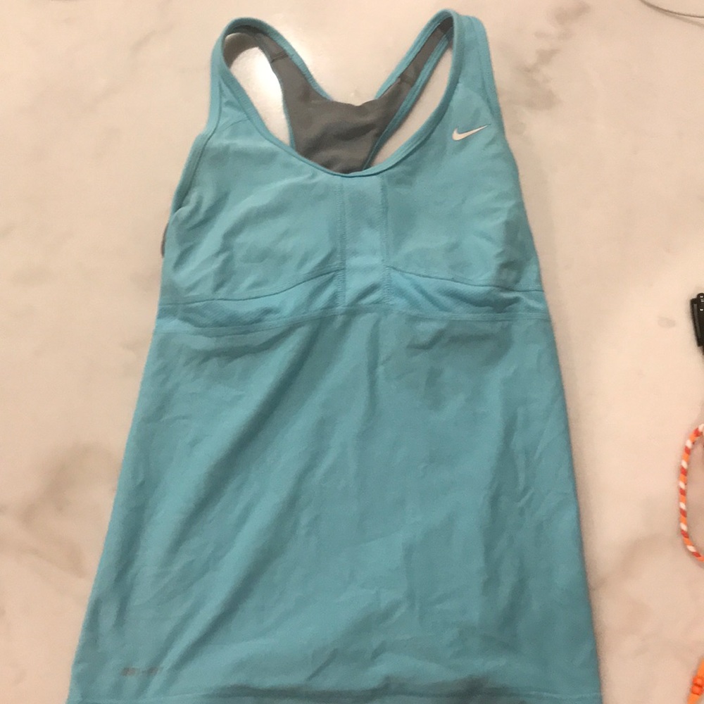 Nike tank